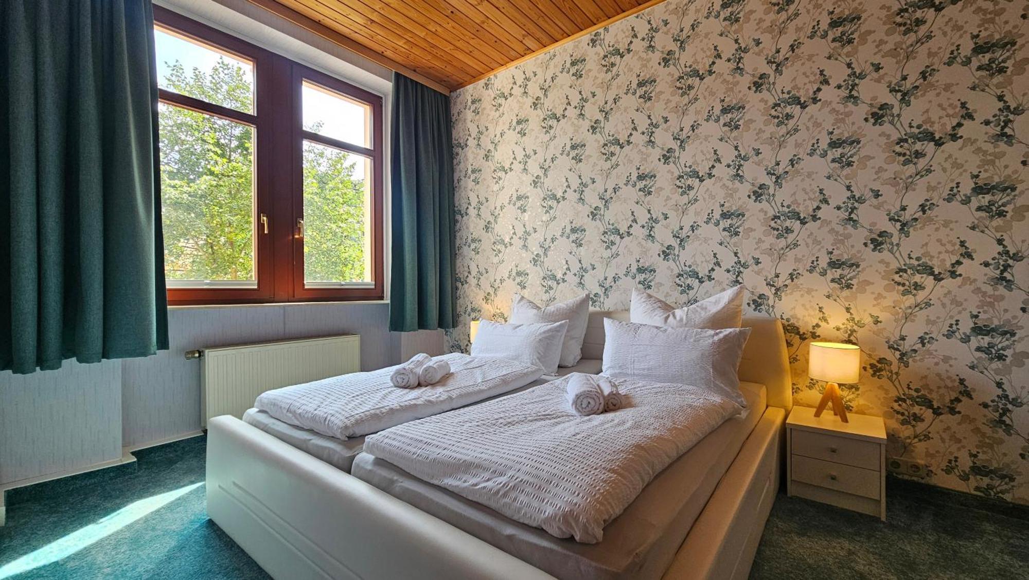 Pension Weisse Rose, Parkplatz, Fruehstueck, Wlan, Zentral 巴特埃尔斯特 外观 照片