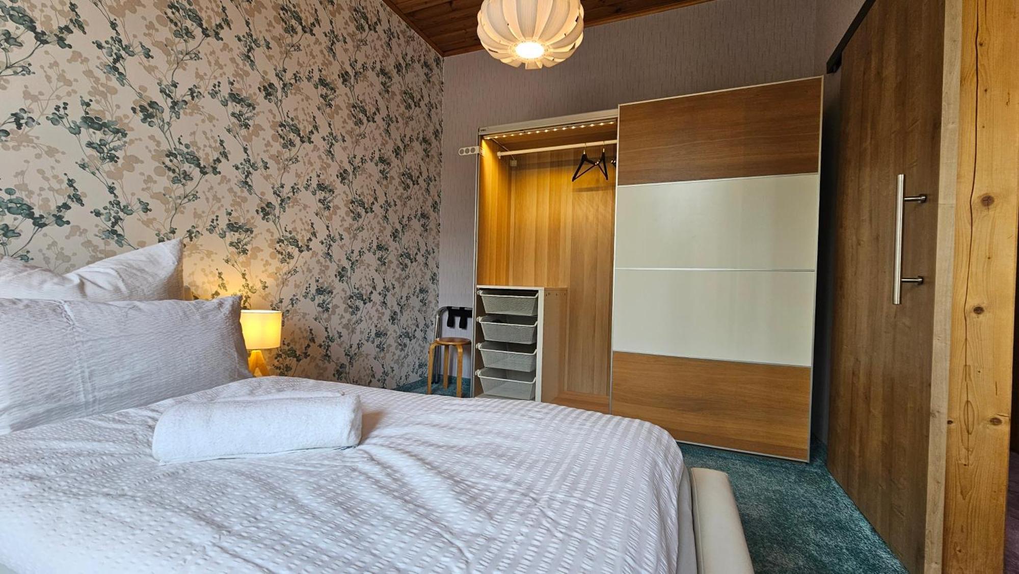 Pension Weisse Rose, Parkplatz, Fruehstueck, Wlan, Zentral 巴特埃尔斯特 外观 照片