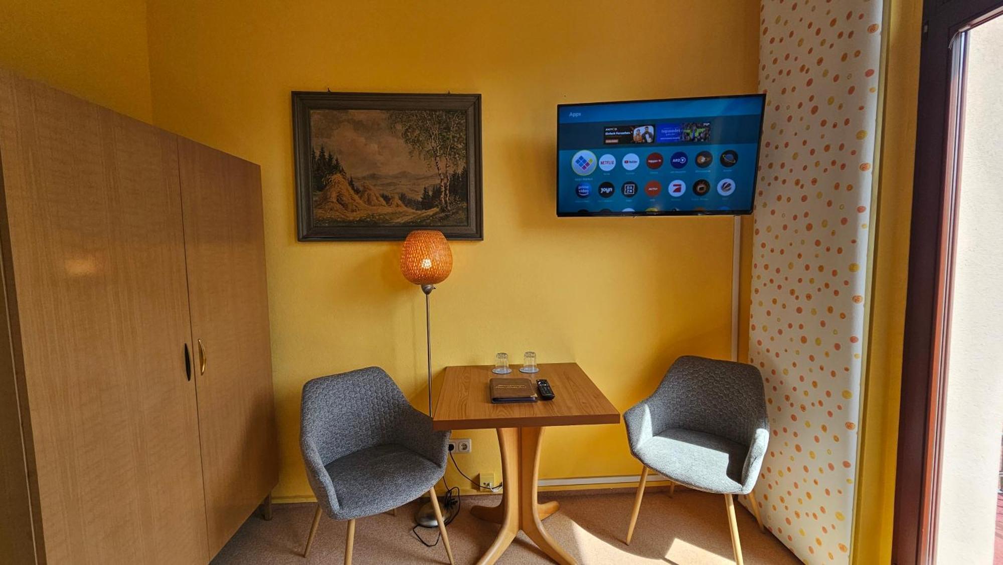 Pension Weisse Rose, Parkplatz, Fruehstueck, Wlan, Zentral 巴特埃尔斯特 外观 照片